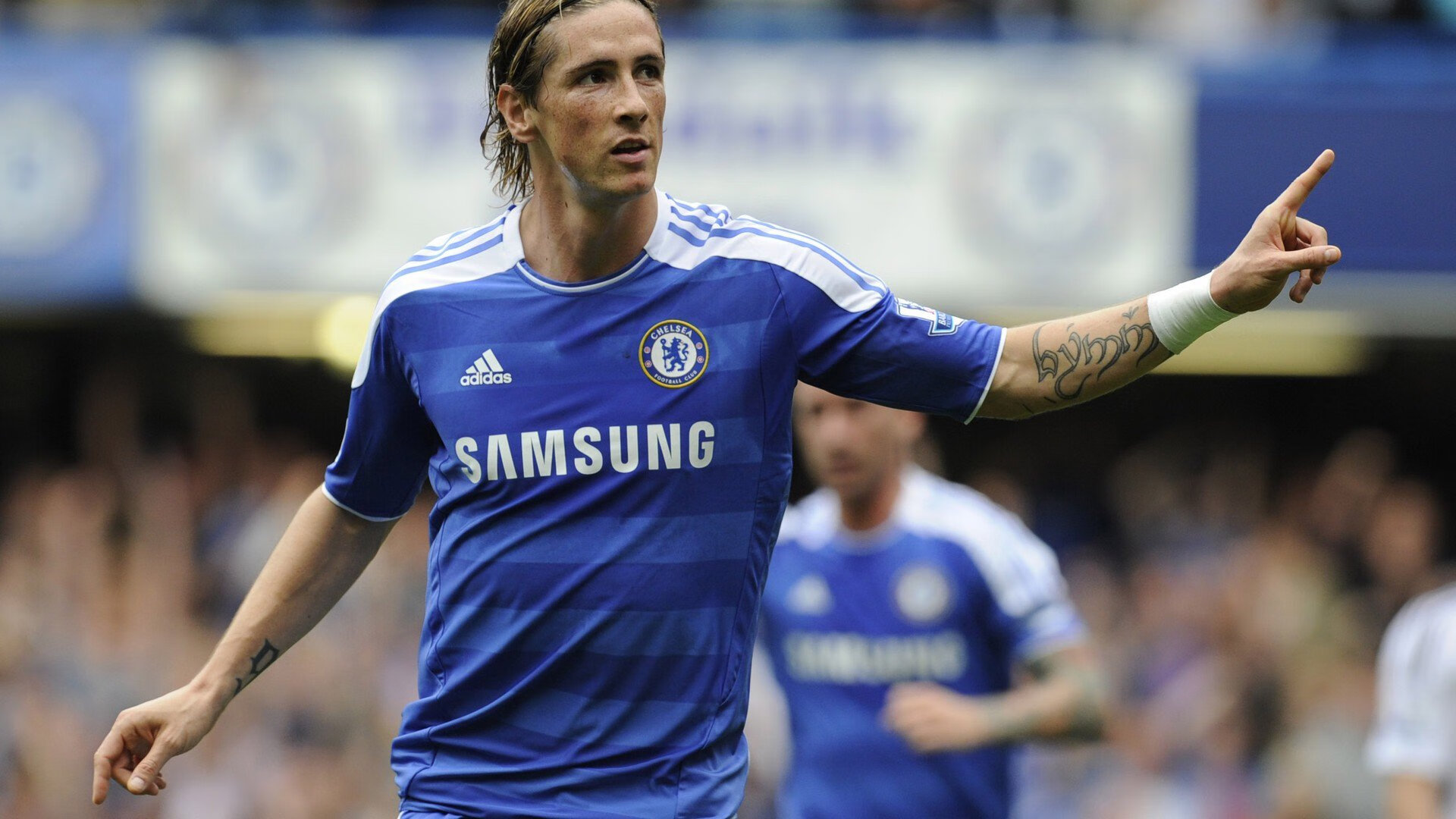 C罗回归曼联！滕哈赫的战术密码与更衣室动态大揭秘，滕哈格曼联